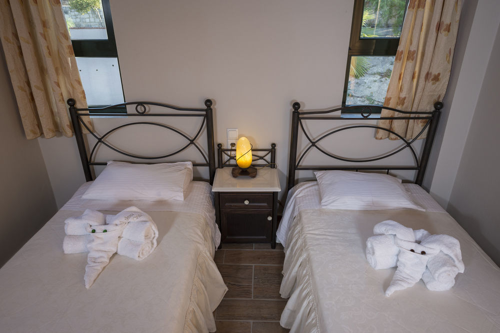 Athina Luxury Villas Xamoudhokhorion  Eksteriør bilde